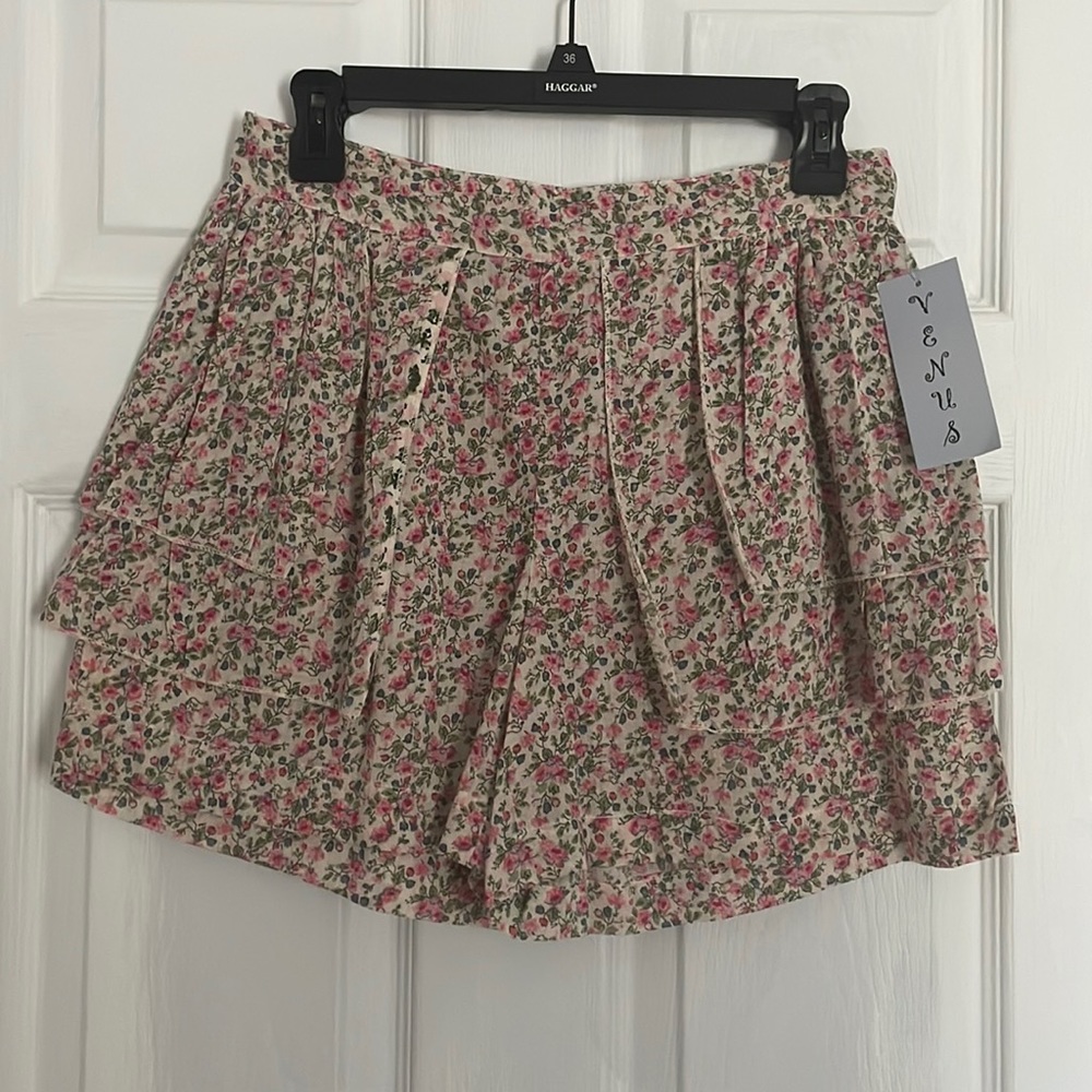 Cottagecore medium Venus mini skort